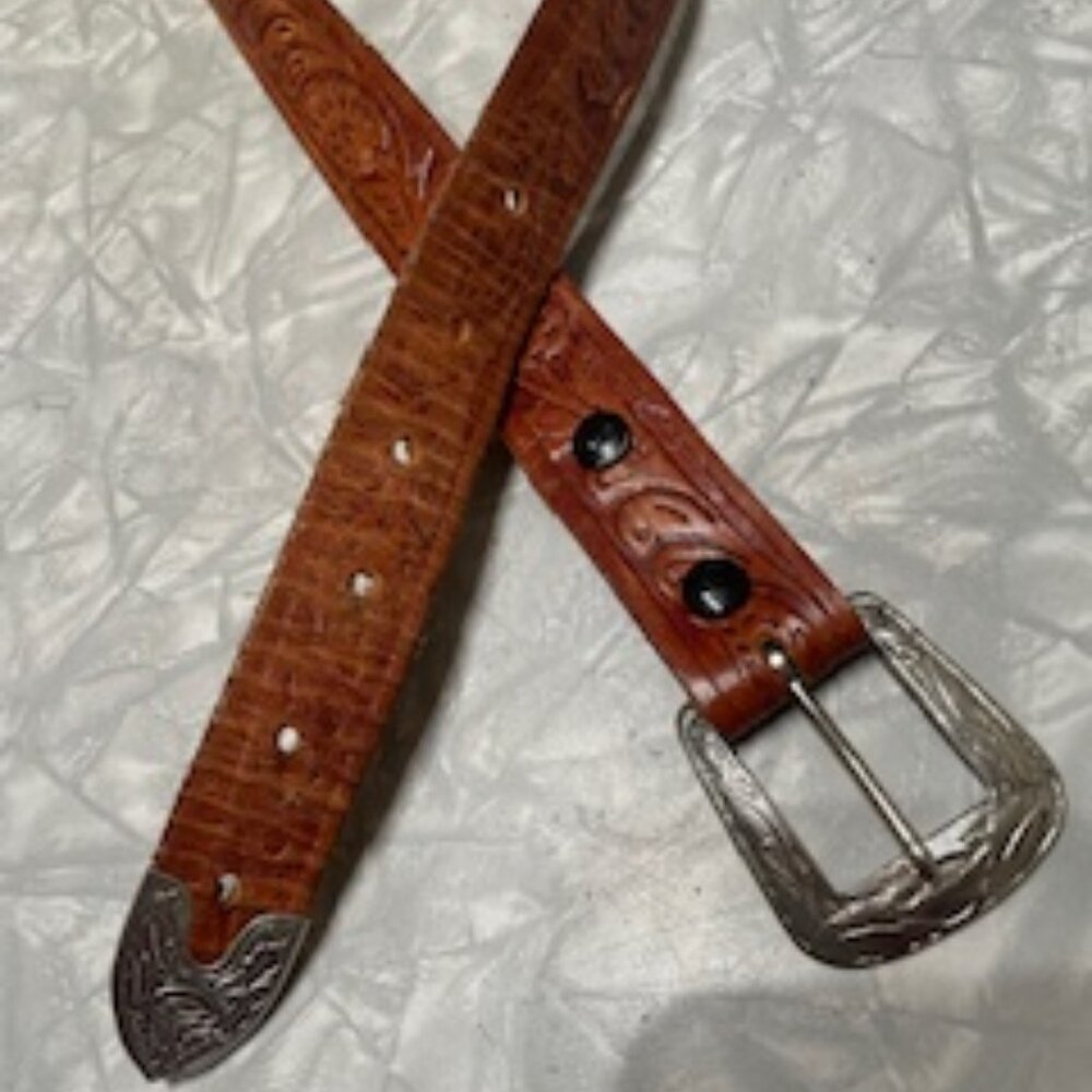VINTAGE Women's Brown Tooled Leather Belt with Silver Tip & Buckle
